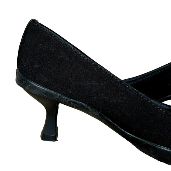 Stuart Weitzman 5M Classic Black Gore-Tex Rainaway Pumps Kitten Heel Square Toe - Picture 2 of 7